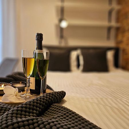 Urabn Apartments Studio With Garden No 2A Chorzow Katowice Free Private Parking, Self Check-In מראה חיצוני תמונה