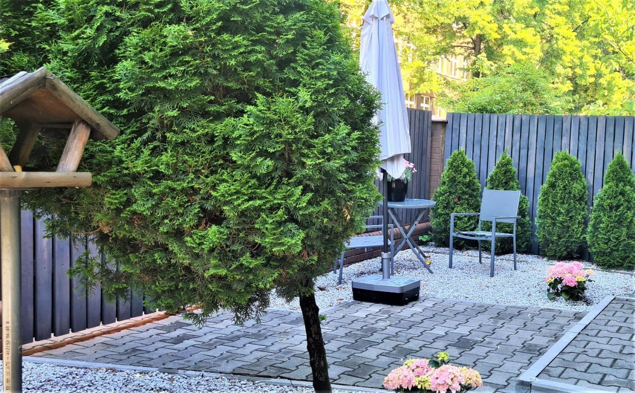 Urabn Apartments Studio With Garden No 2A Chorzow Katowice Free Private Parking, Self Check-In מראה חיצוני תמונה