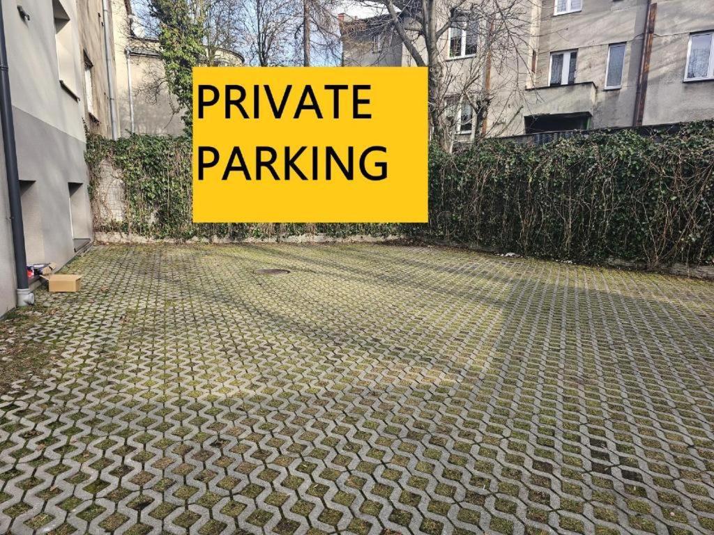 Urabn Apartments Studio With Garden No 2A Chorzow Katowice Free Private Parking, Self Check-In מראה חיצוני תמונה